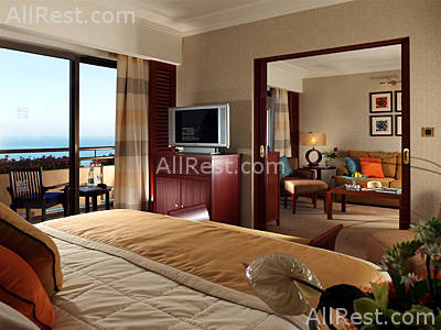 Four Seasons Hotel 19